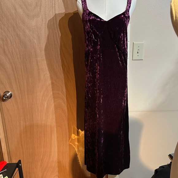 Jessica Simpson Deep burgundy Velvet dress - Picture 1 of 4